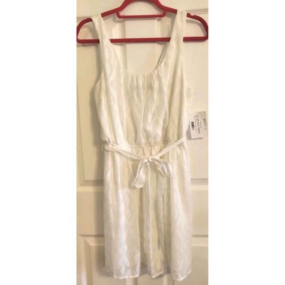 NWT Women's Sleeveless Dress As U Wish Size Large White Resort Wear Wedding